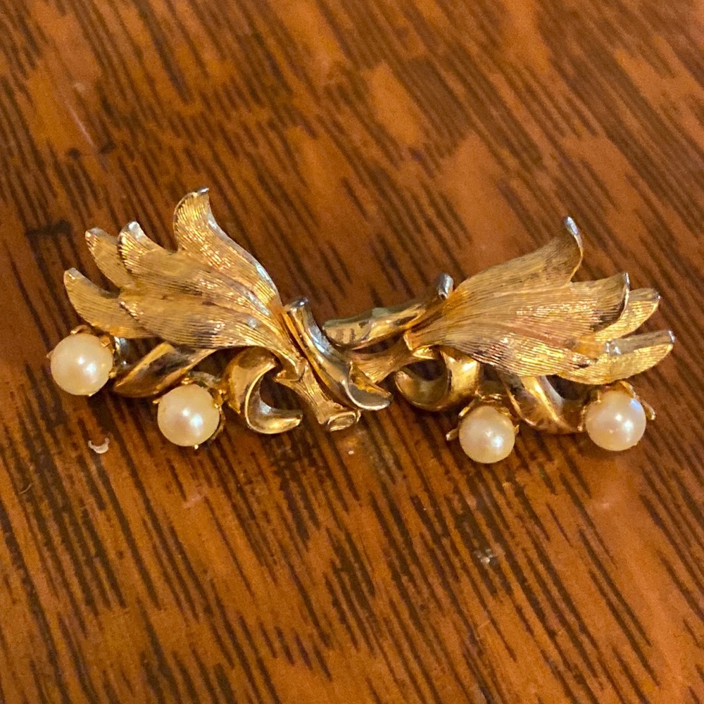 Vintage clip earrings PM 1749